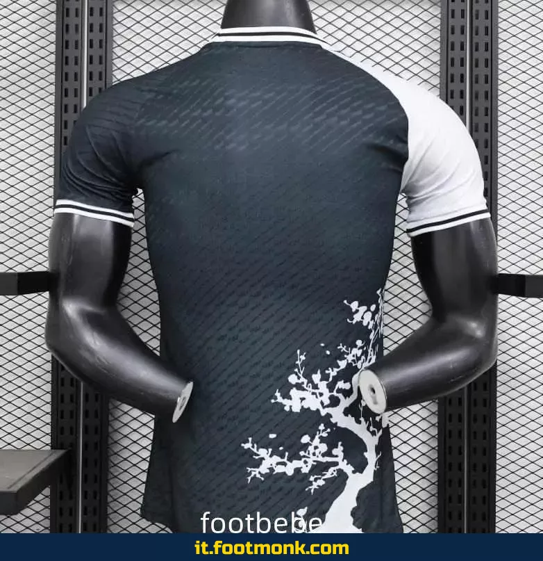 Maglia da gara Giappone 2024 bianca e nera edizione speciale